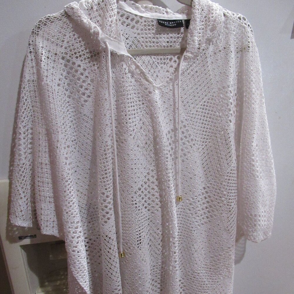 susan graver weekend white knit hooded pullover topper L